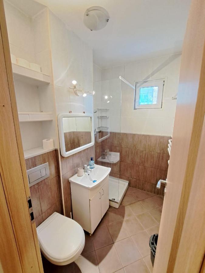 Bine Ati Venit La Maria Str Ion Alexandru Nr 1 Bl 14 Ap 1 Lejlighed Arad Eksteriør billede